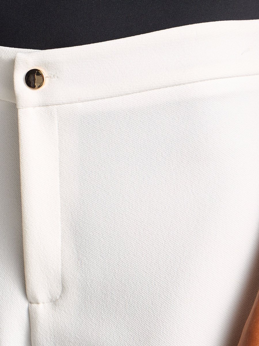 Plain Pants with Piping Detail