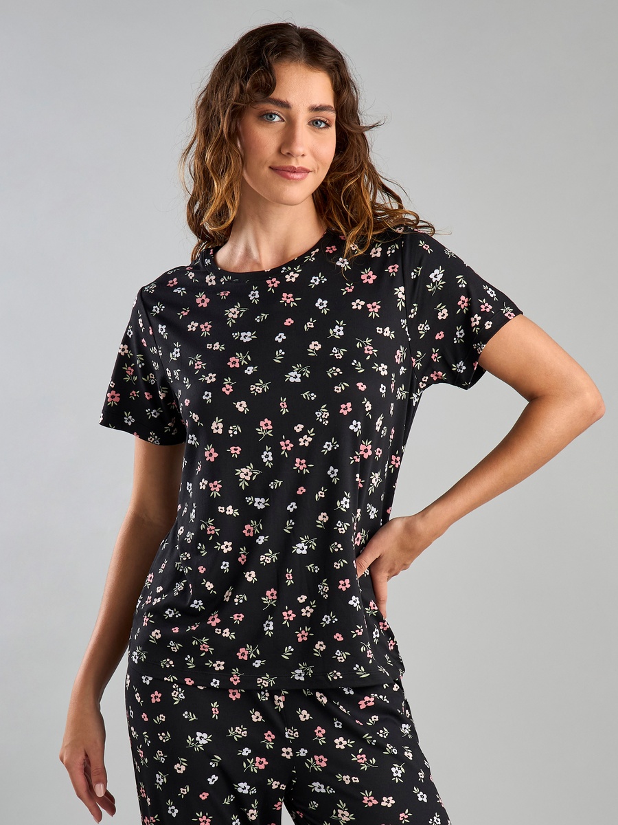 All-Over Daisy Print Pyjama Set