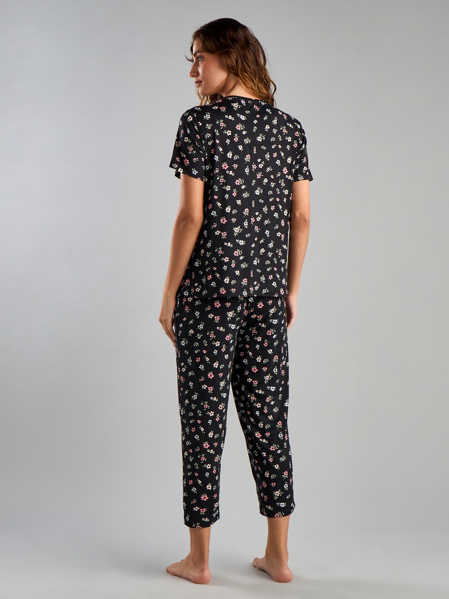 All-Over Daisy Print Pyjama Set