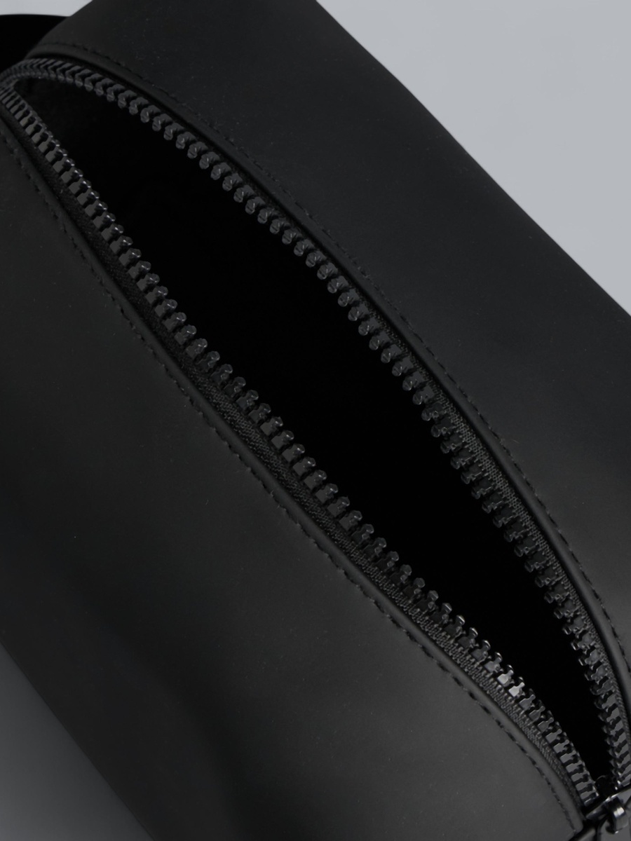 Plain Pouch with Zip Closure