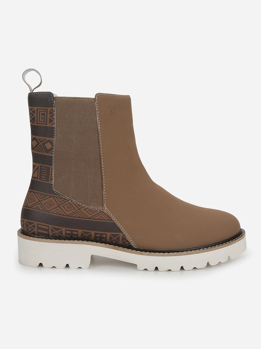 بوت خفيف الوزن بطبعة مريحة