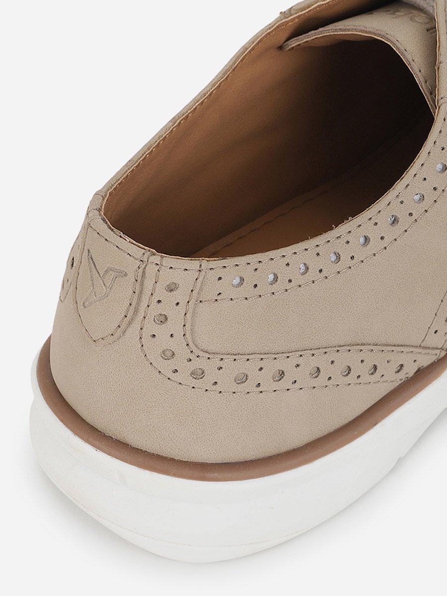Men Perforated Brogue Semi-Formal Shoes