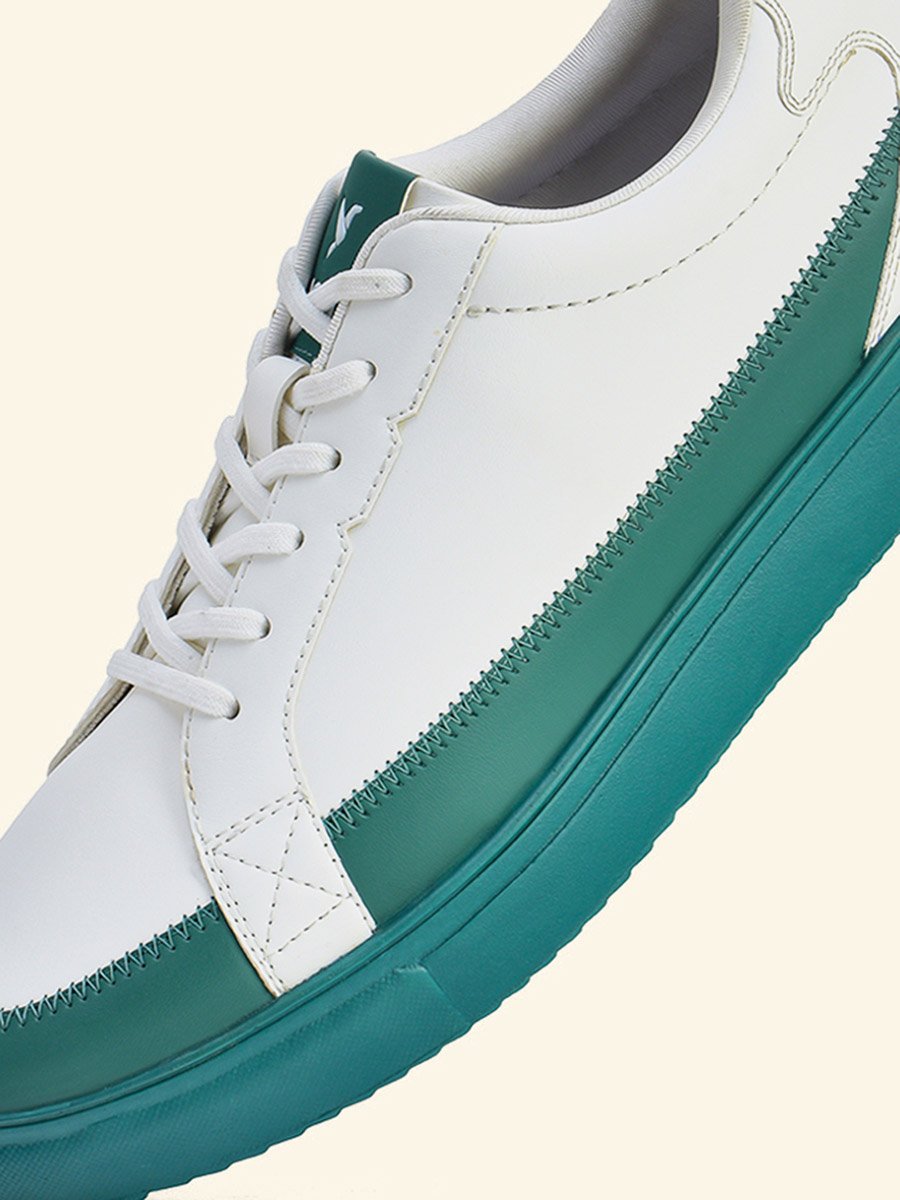 Men Contrast Panel Casual Sneakers