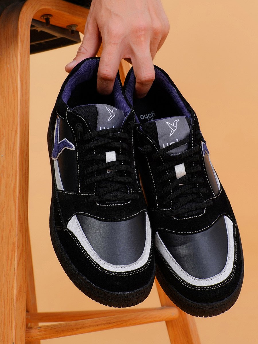 Men Black Textured Logo Detail Sneakers