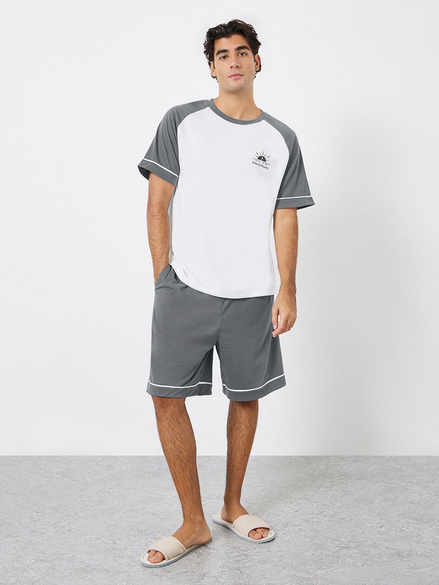 Men Relaxed Fit Raglan Sleeve T-Shirt and Shorts Set