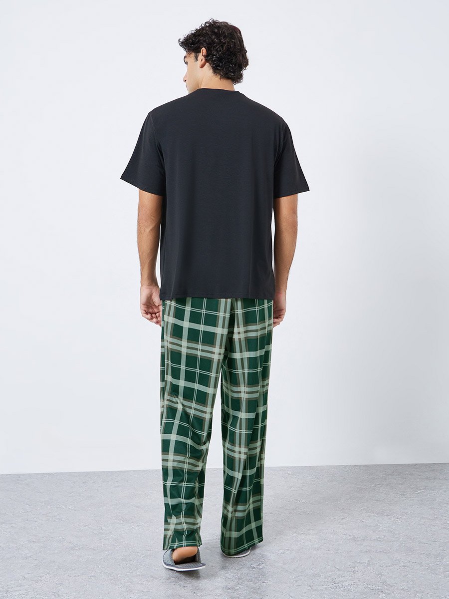 Men Relaxed Fit Solid T-Shirt and Checked Pyjama Set