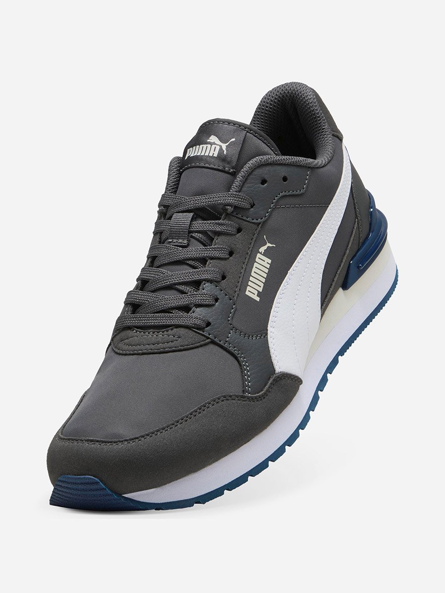 ST Runner V4 NL Sneakers