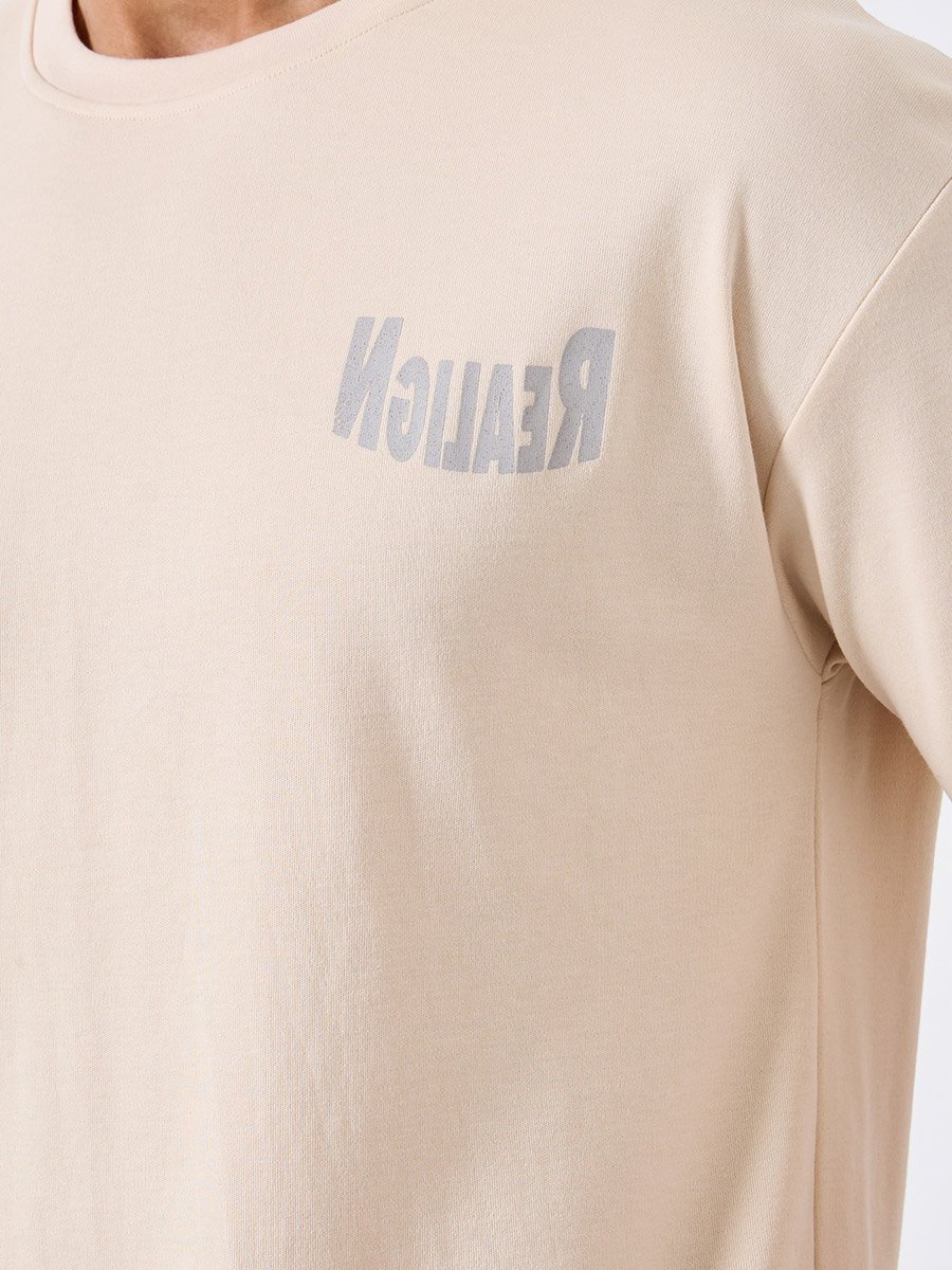 Men Beige Graphic Print Oversized T-Shirt