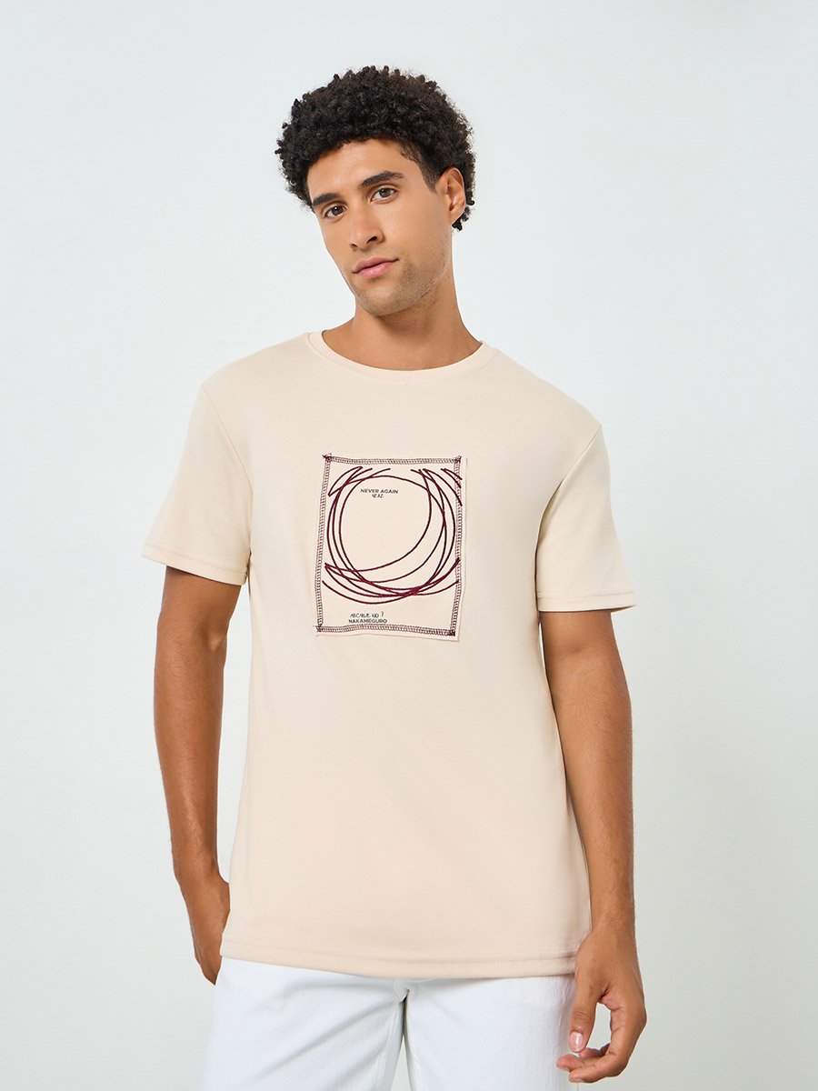 Men Beige Graphic Print Crew Neck T-Shirt
