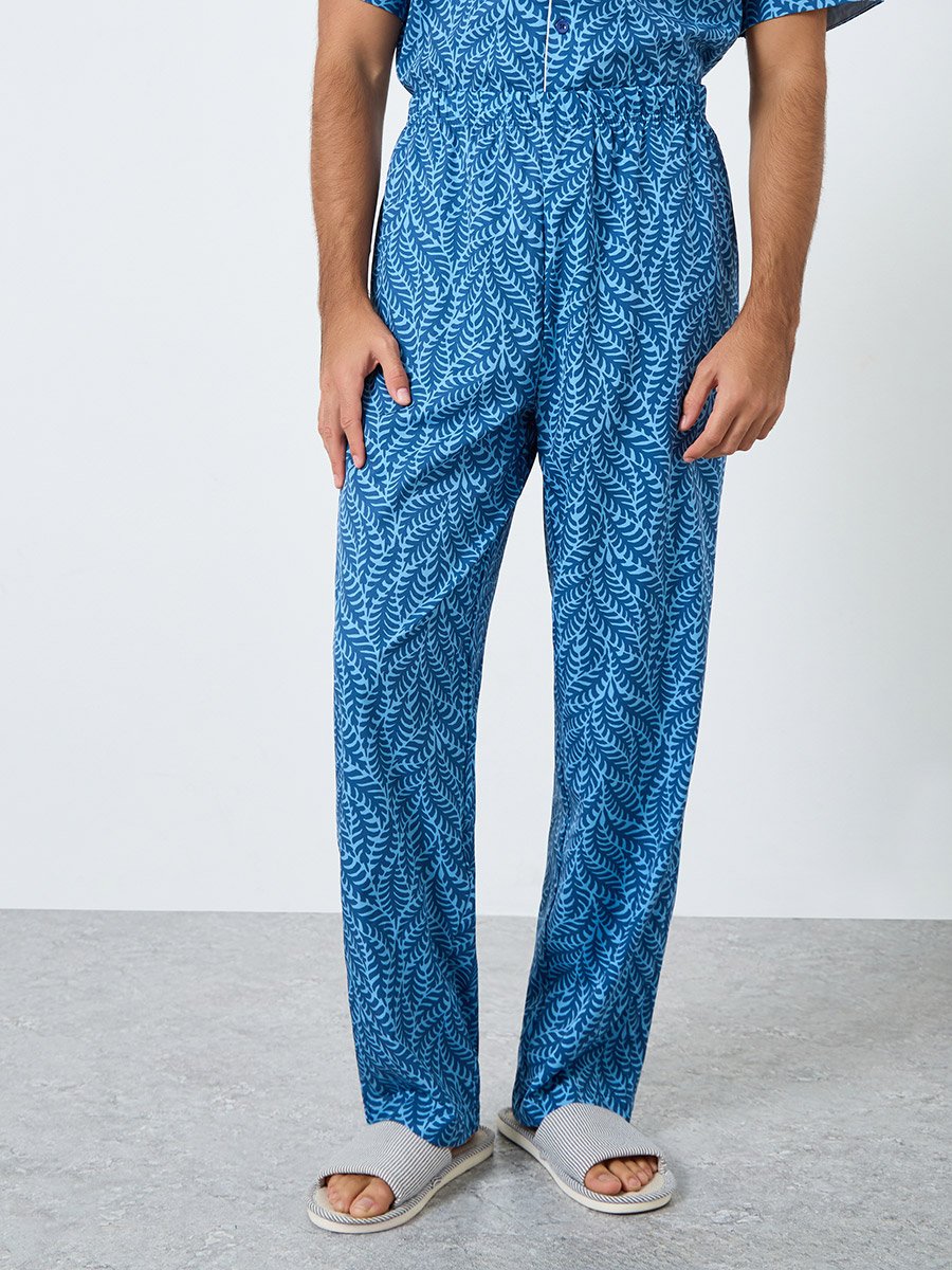 Men Leaf Print Relaxed Fit Shirt and Pyjama Set