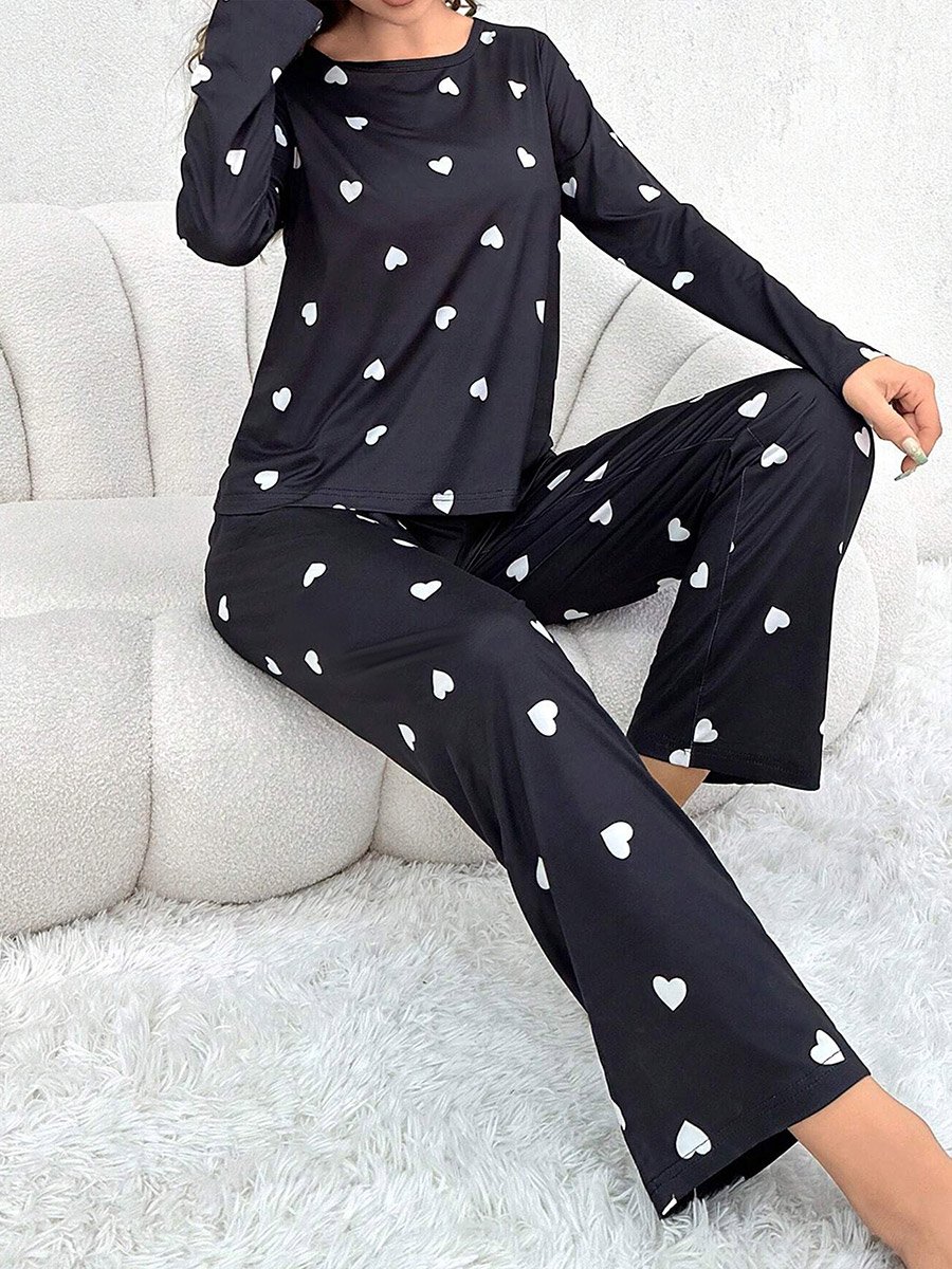 Heart Print Long Sleeve T-Shirt and Pyjama Set