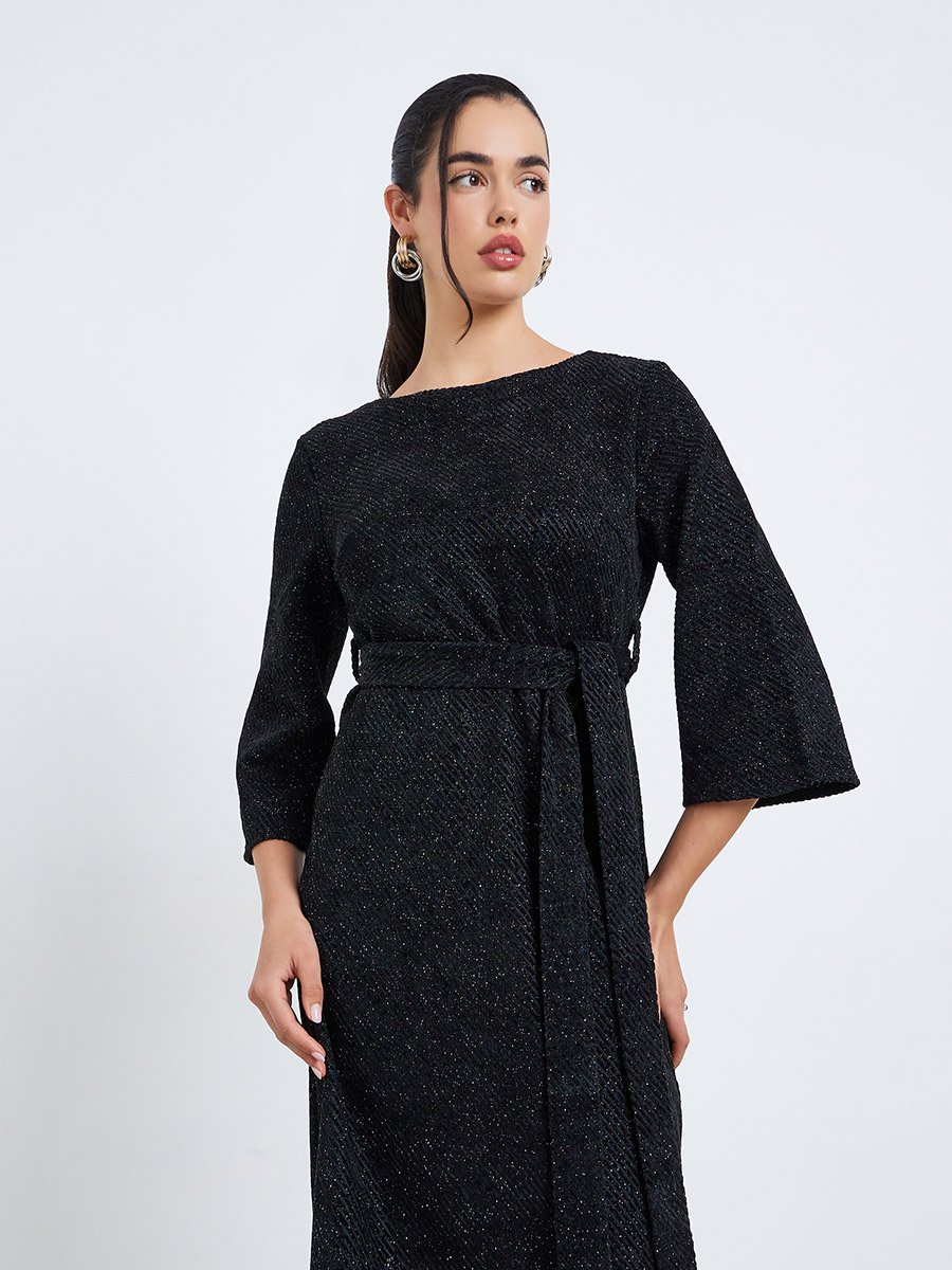 Black Textured Midi Dress with 3/4 Sleeves For Women at Kuwait | Styli