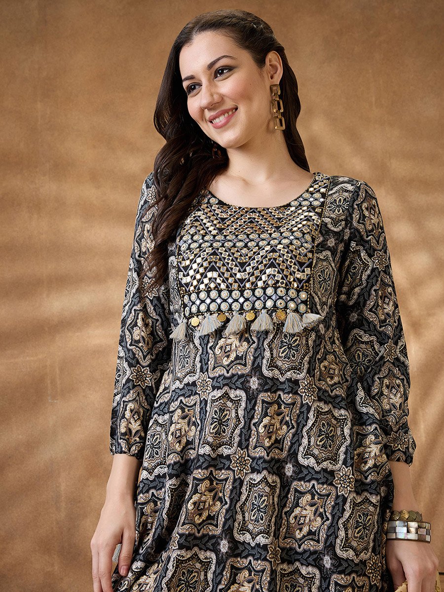 Black Embroidered Yoke Ethnic Motif Fusion Midi Dress For Women at Saudi |  Styli