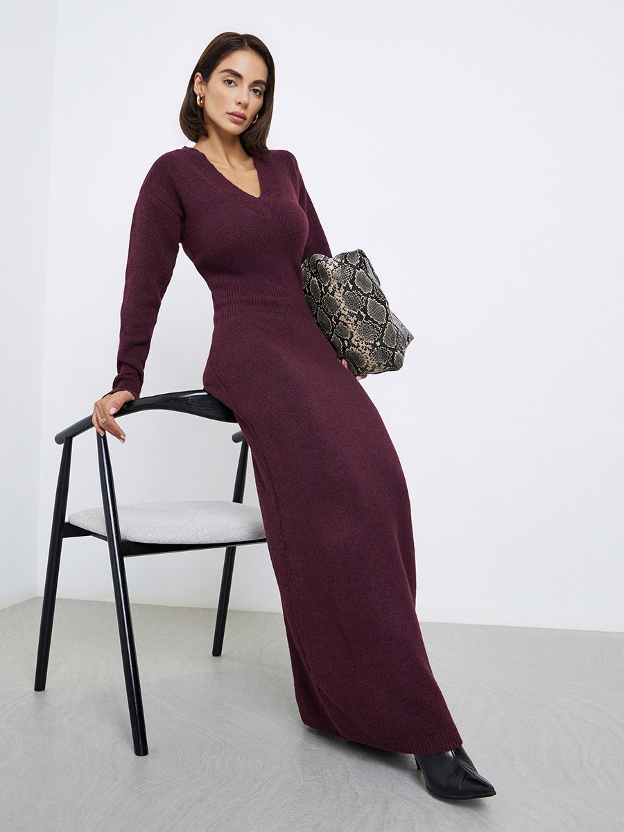 Burgundy Long Sleeves Sweater Maxi Dress For Women at Bahrain | Styli Burgundy Long Sleeves Sweater Maxi Dress For Women at Bahrain | Styli