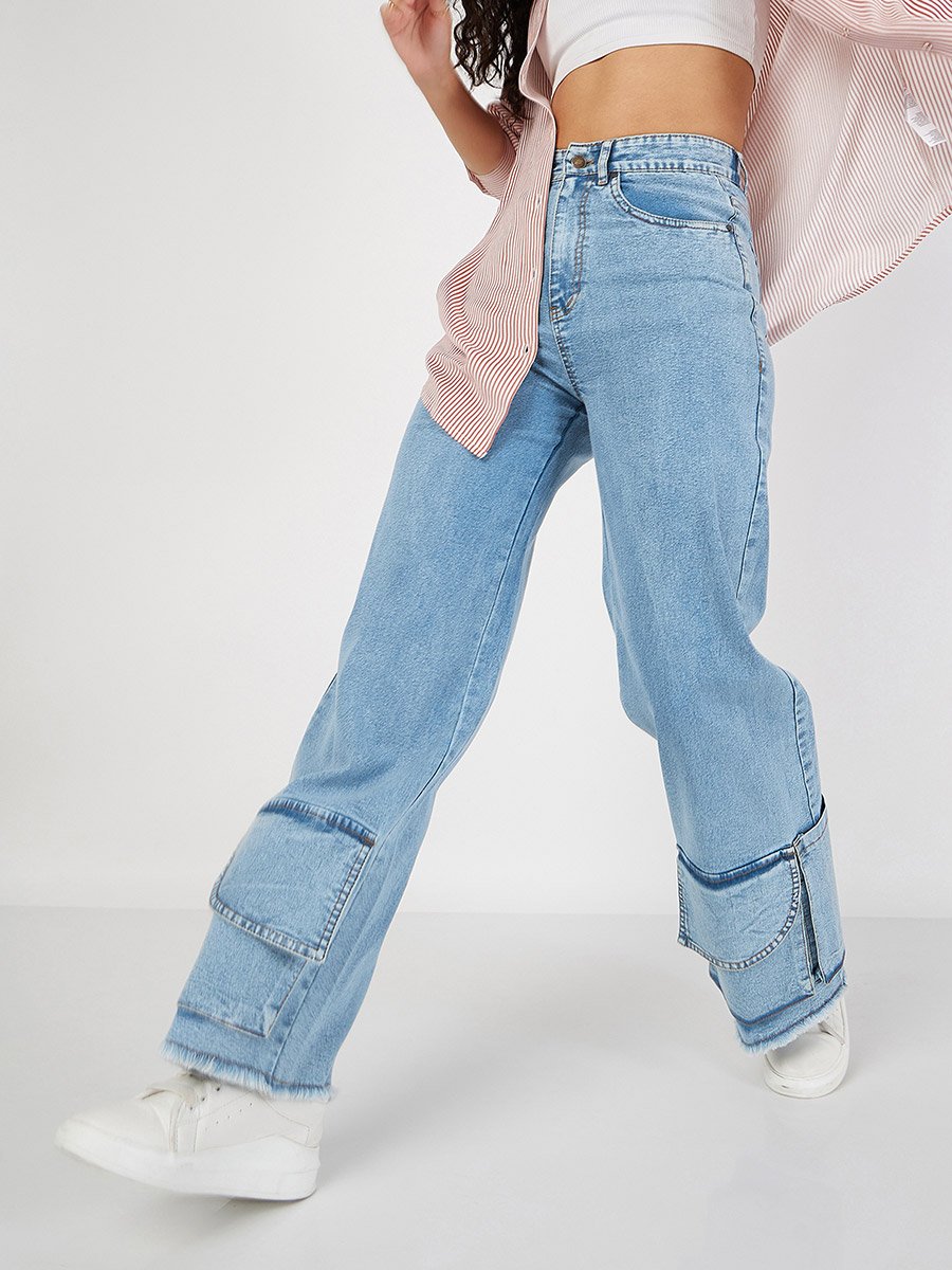 Women Bue High Rise Hem Pocket Detail Straight Jeans