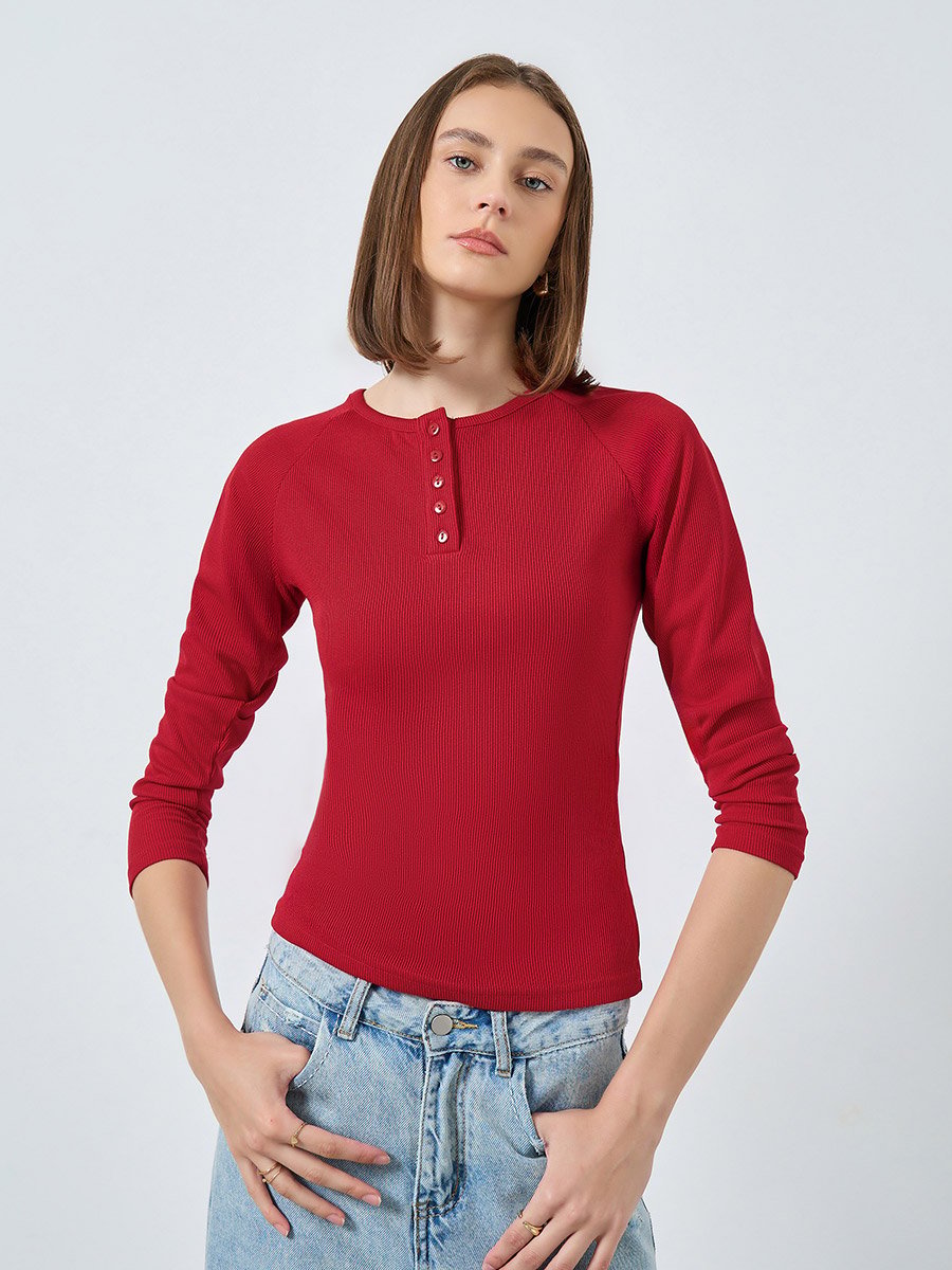Red Ribbed Henley Neck T-Shirt For Women at UAE | Styli