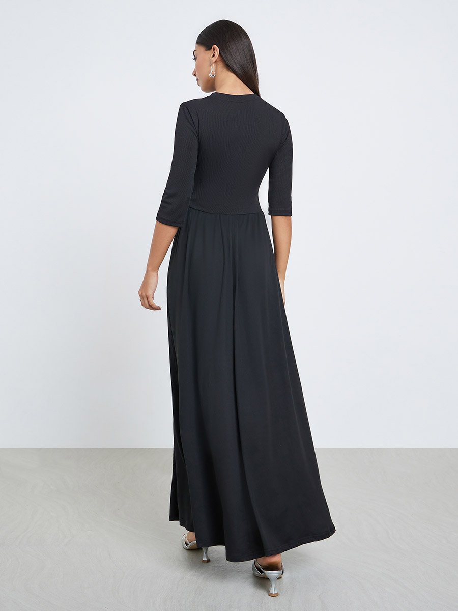 Black A-Line Midi Dress with 3/4 Sleeves For Women at UAE | Styli