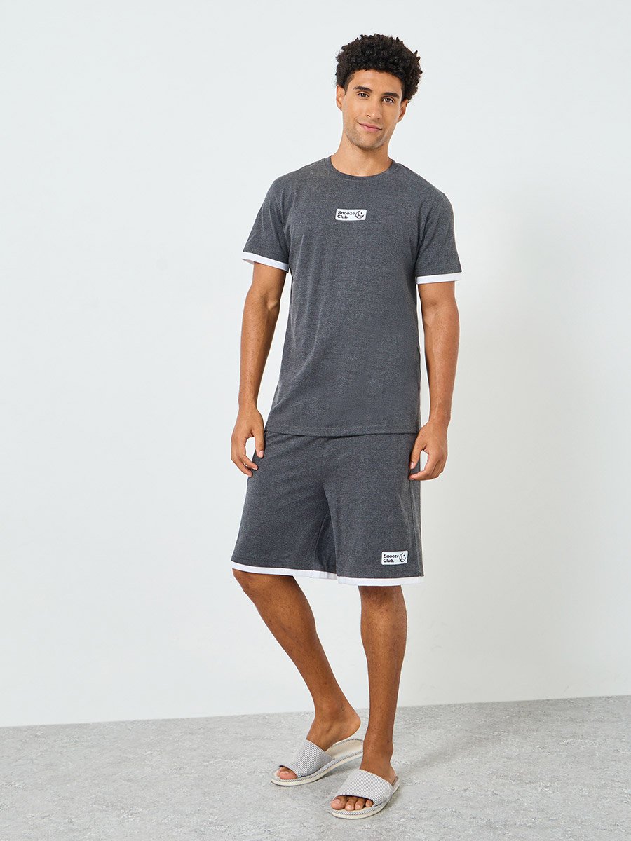 Men Solid Round Neck T-Shirt and Shorts Set