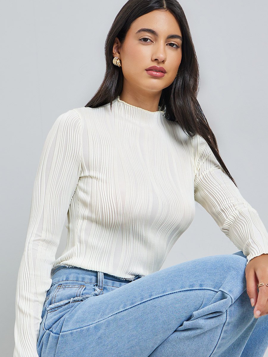 Off-White Textured Knit Long Sleeve Top