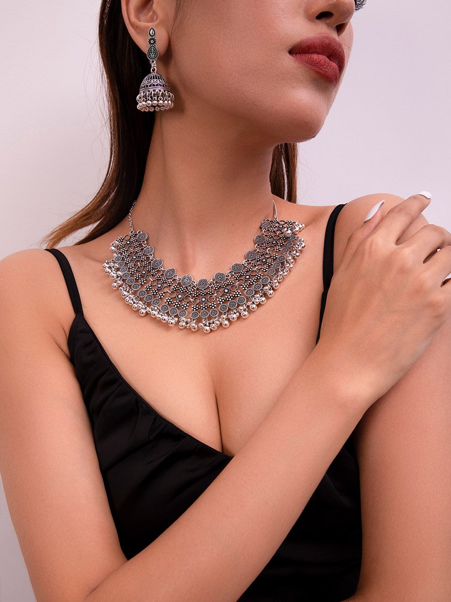 Texture Bell Shape Tassel Earrings and Necklace Jewelry Set