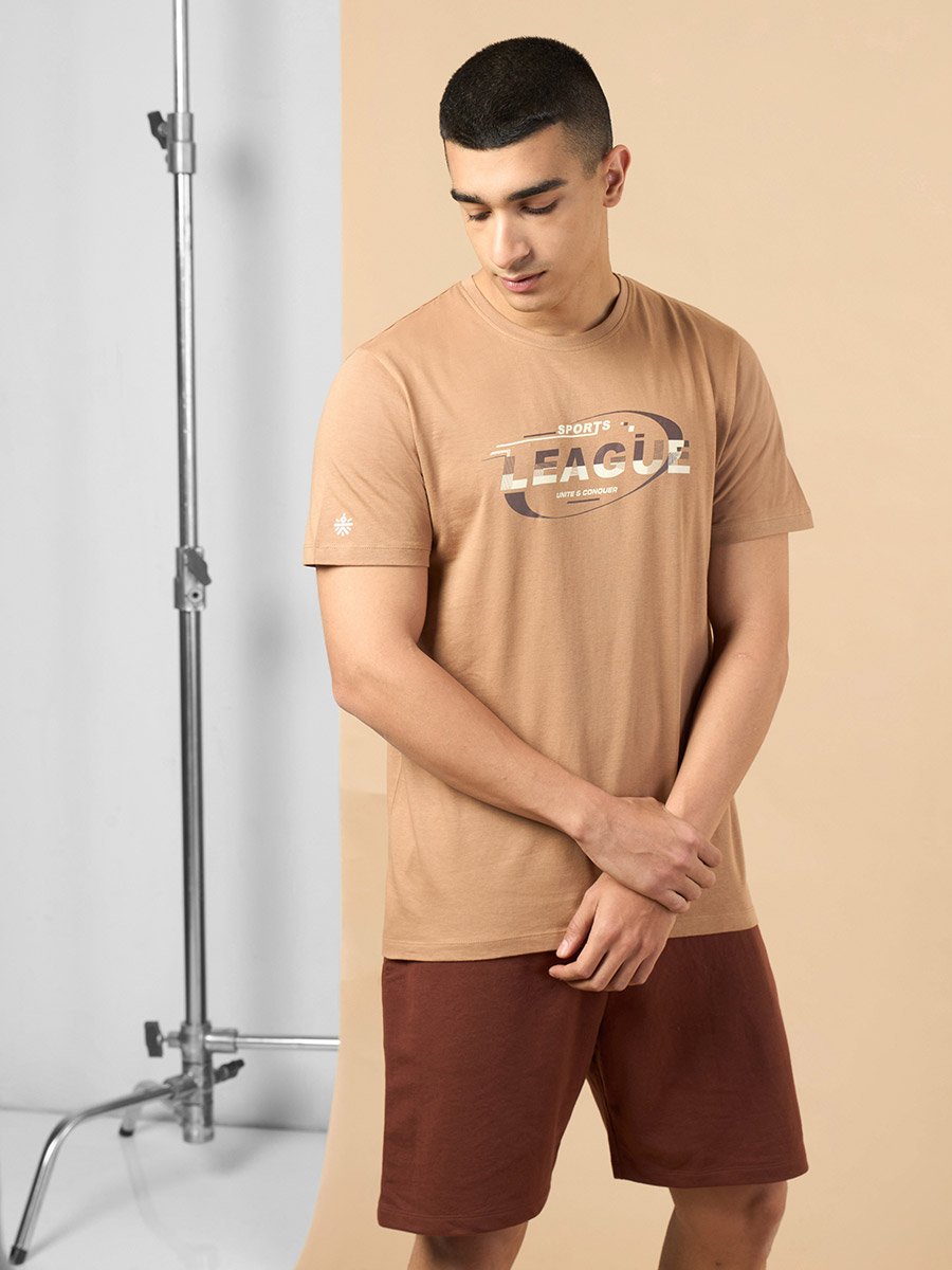 Men Brown Sports League Graphic Print Short Sleeve T-Shirt