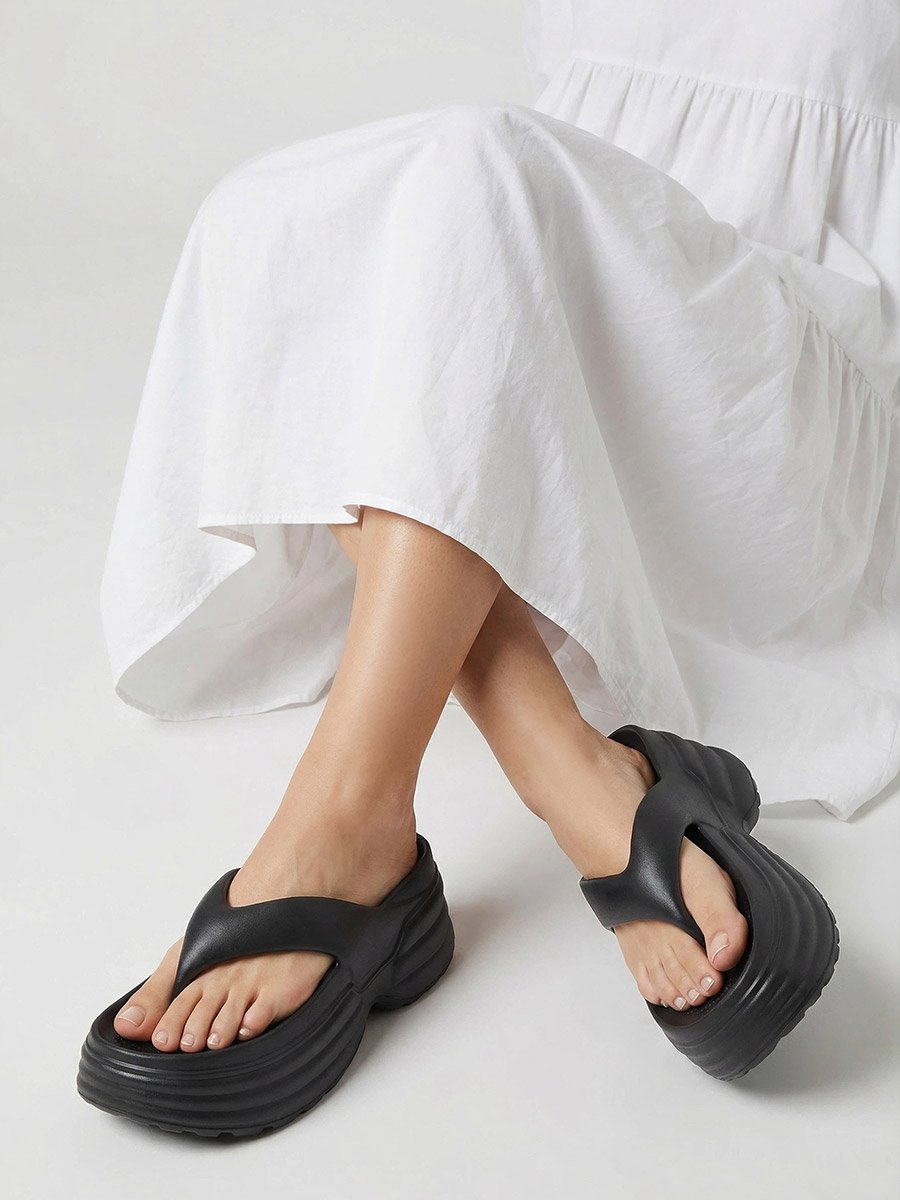 Women Black Thong Toe Chunky Heel Slides