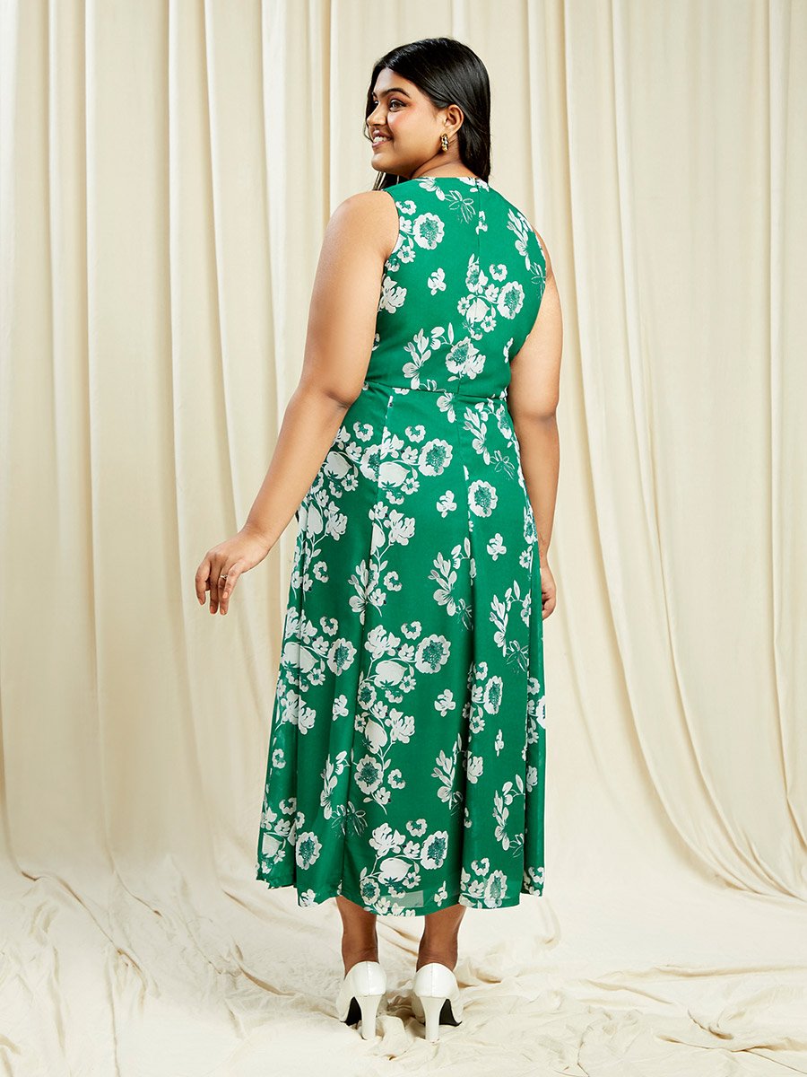 Plus Size Green Floral Print Sleeveless Maxi Dress