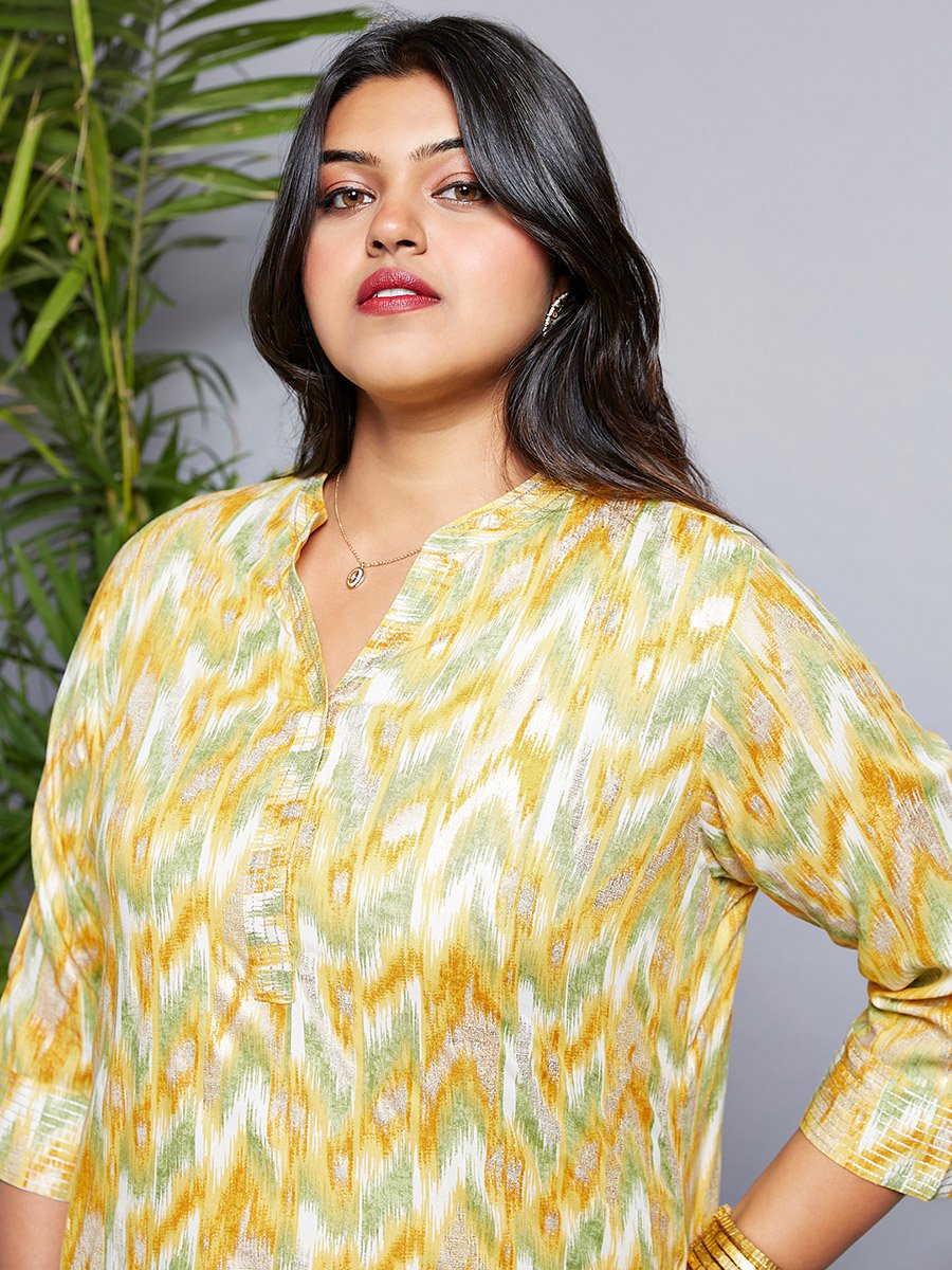 Plus Size Yellow Chevron Print Zari Detail Kurta and Pants Workwear Set