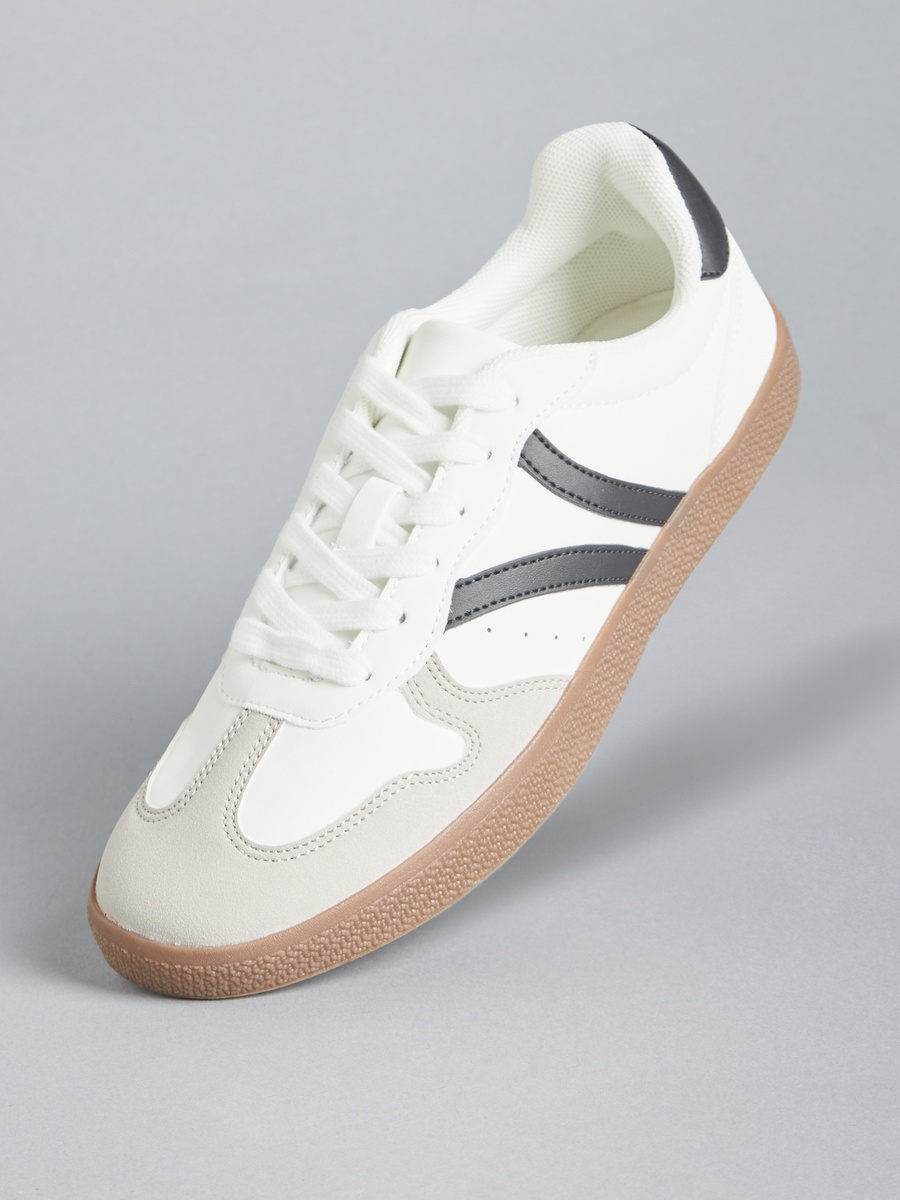 Panelled Lace-Up Closure Shoes