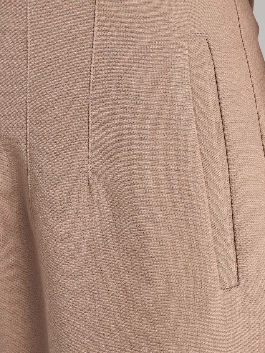 Pintuck Tapered Pants