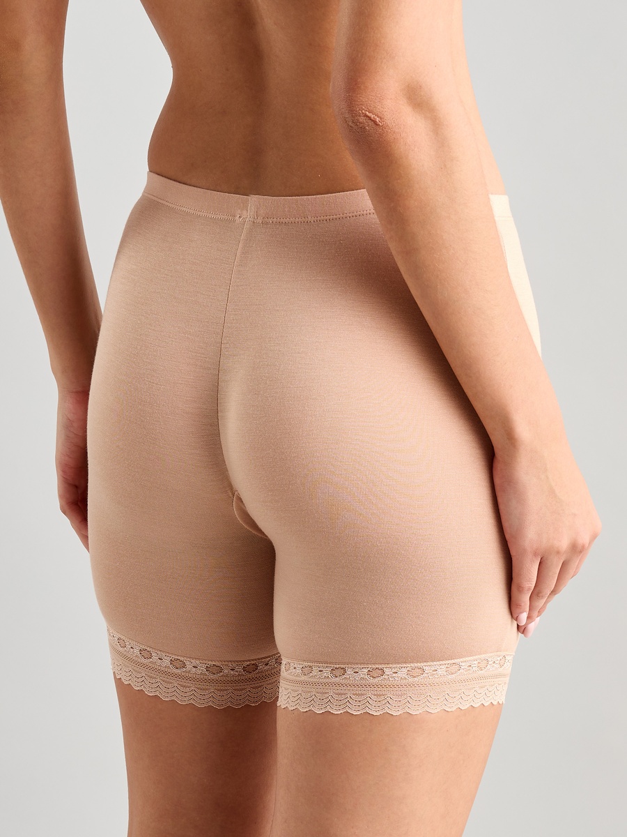 Lace Trim Short Leggings