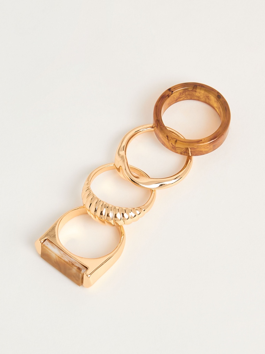Pack of 4 - Assorted Ring