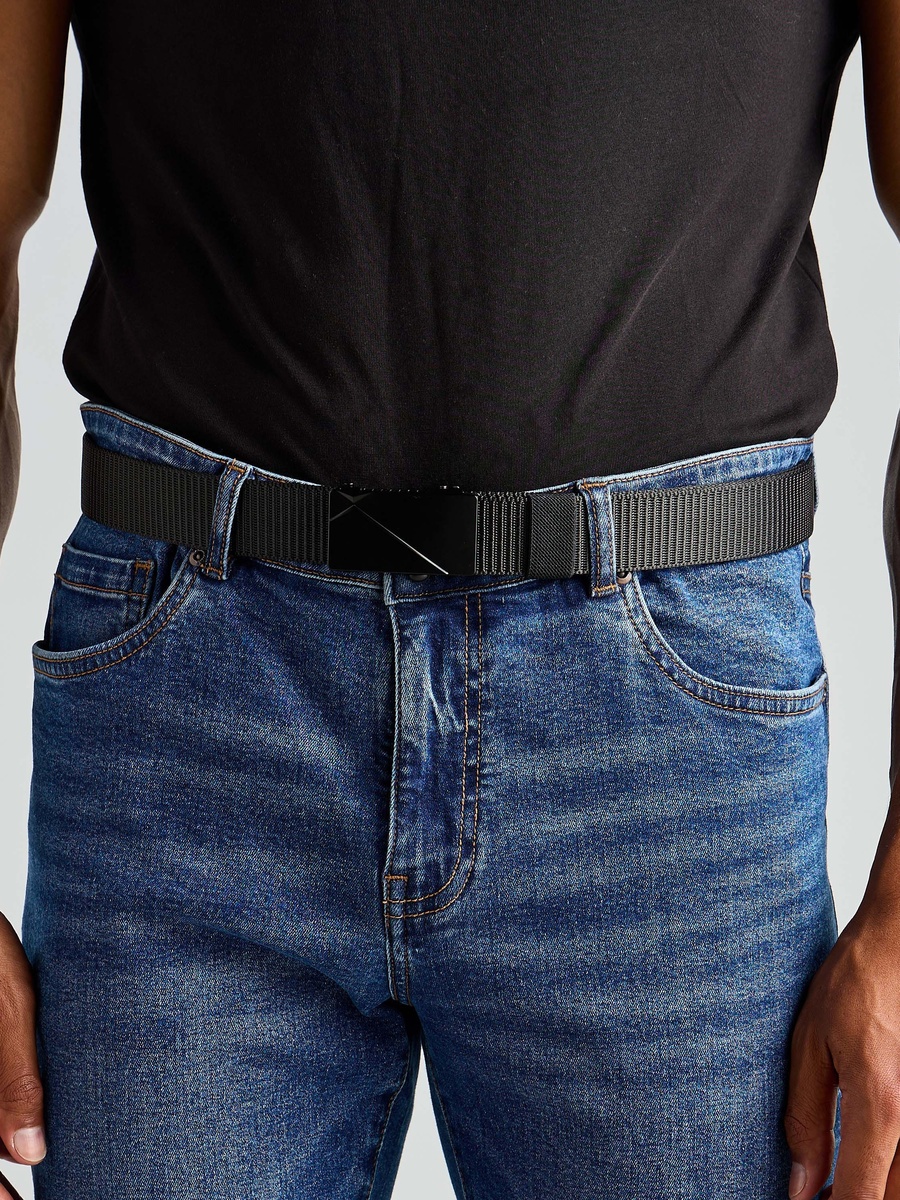 Textured Belt with Buckle Closure