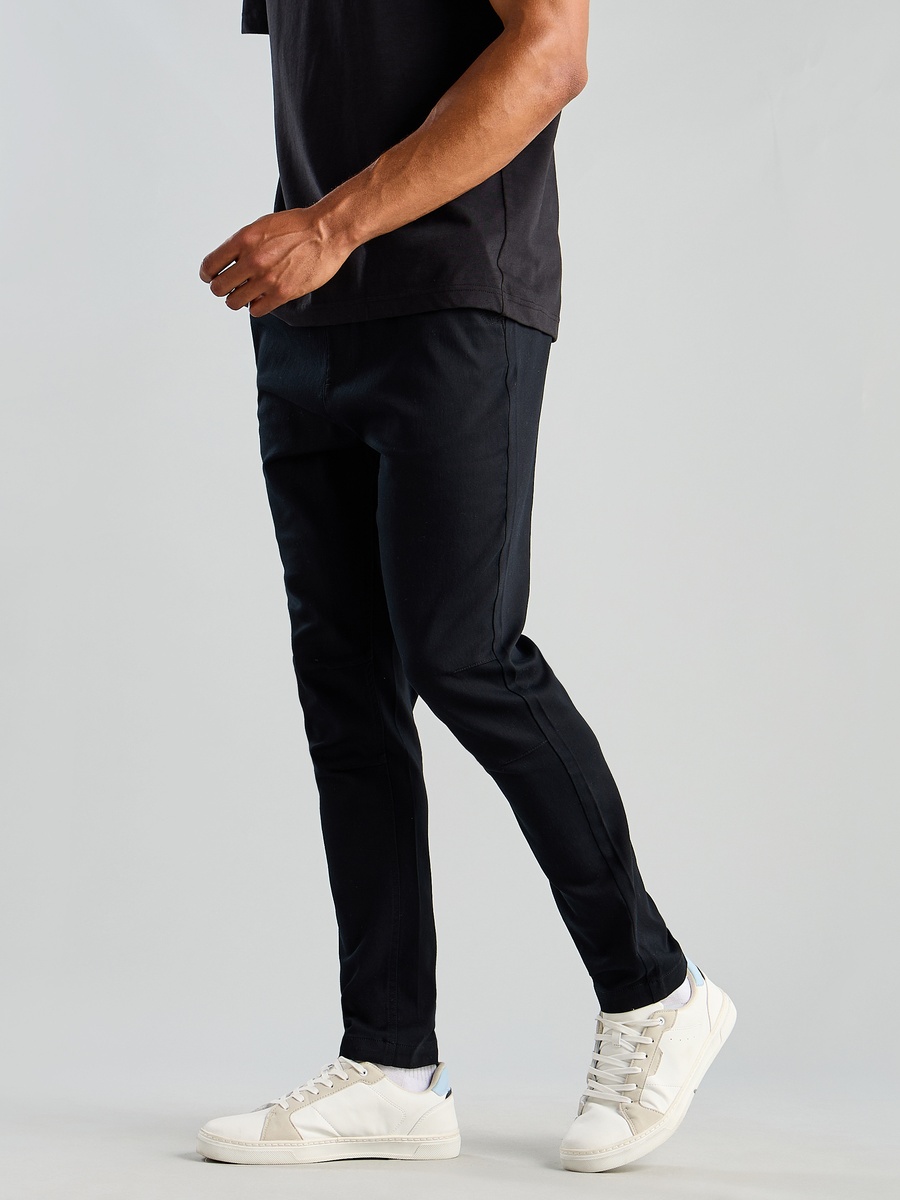 Plain Relaxed Fit Joggers with Pockets and Drawstring Closure