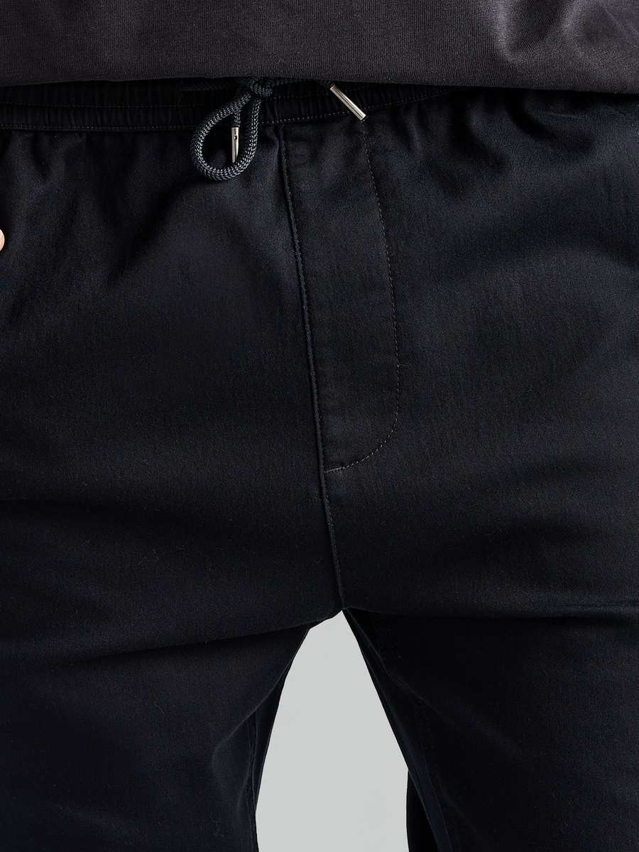 Plain Relaxed Fit Joggers with Pockets and Drawstring Closure