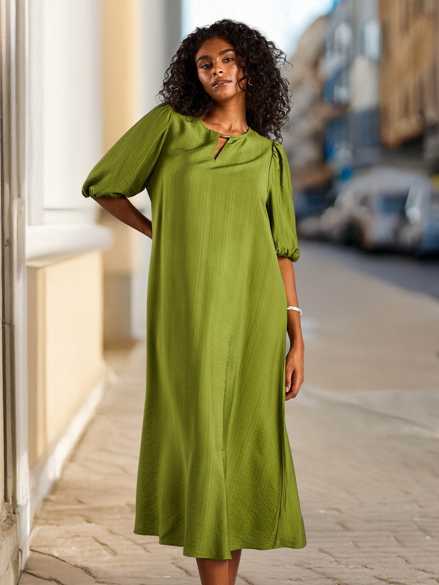 Plain Dress with Volume Sleeves