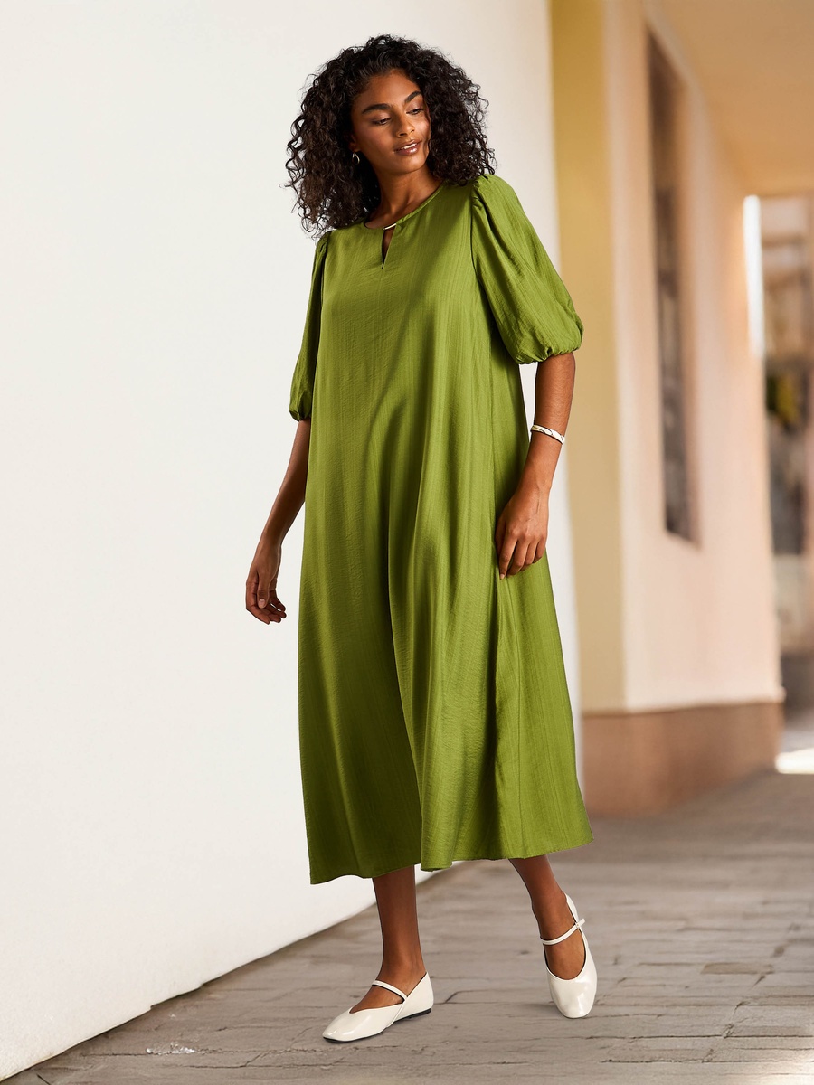 Plain Dress with Volume Sleeves