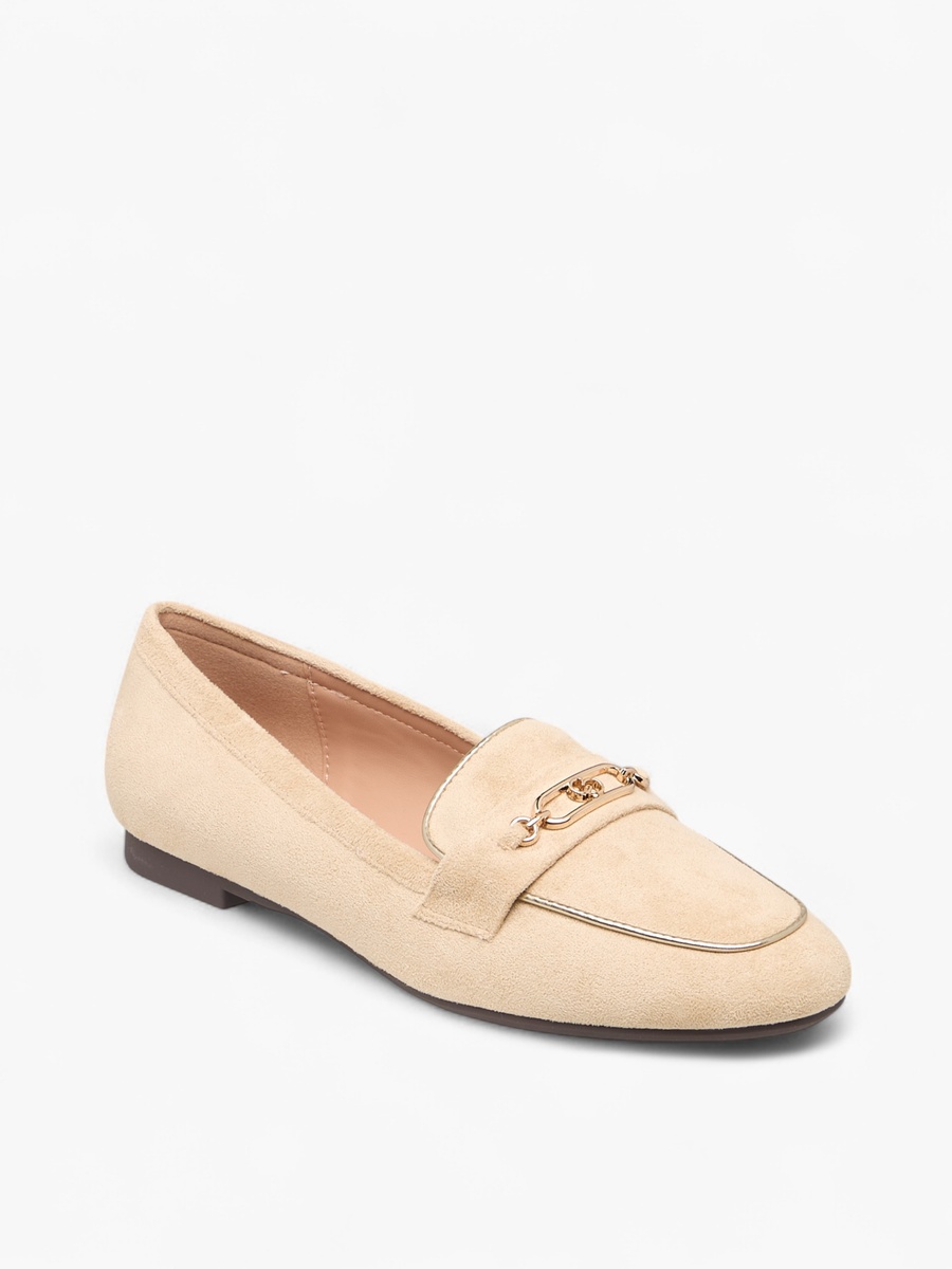 Women Metal Accent Slip-On Loafers