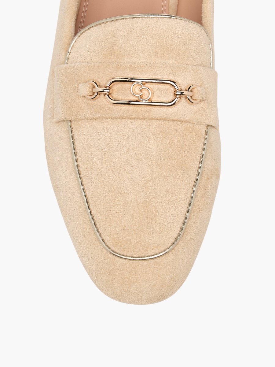 Women Metal Accent Slip-On Loafers