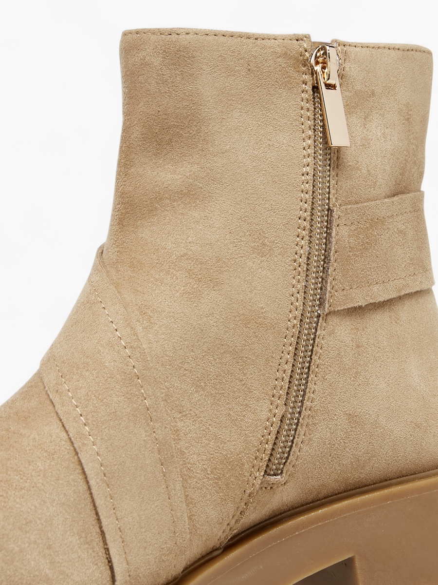 Women Bow Accent Ankle Boots with Zip Closure
