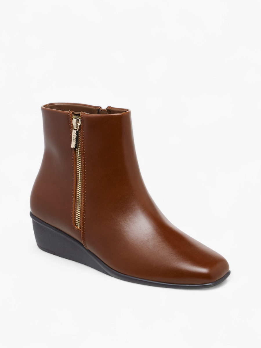 Women Solid Wedge Heel Ankle Boots with Zip Closure
