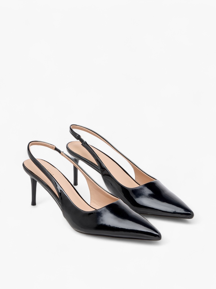 حذاء بارز الملمس بكعب ستيليتو وحزام خلفي