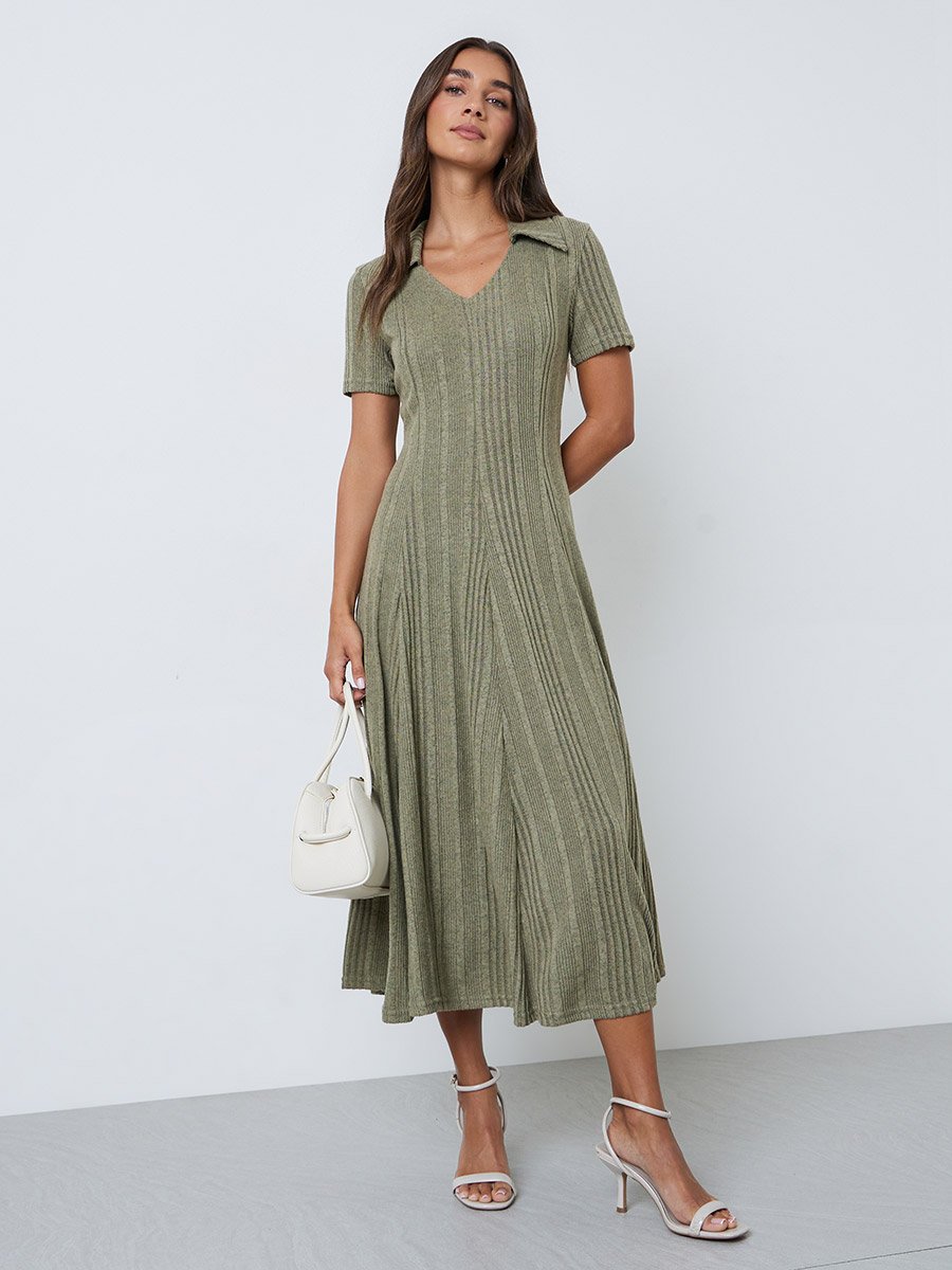 Green Knit Midi Dress with Open Collar