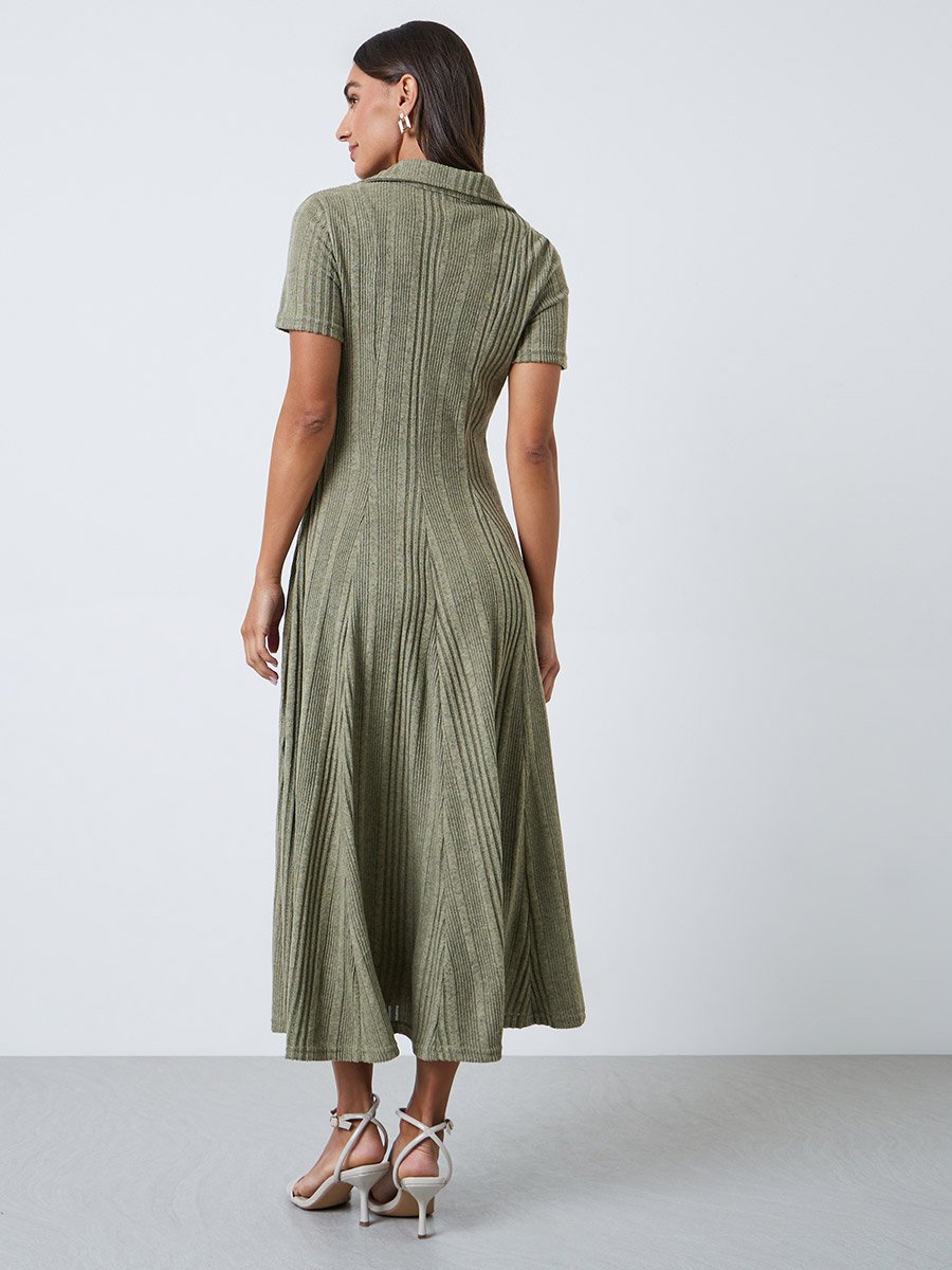 Green Knit Midi Dress with Open Collar