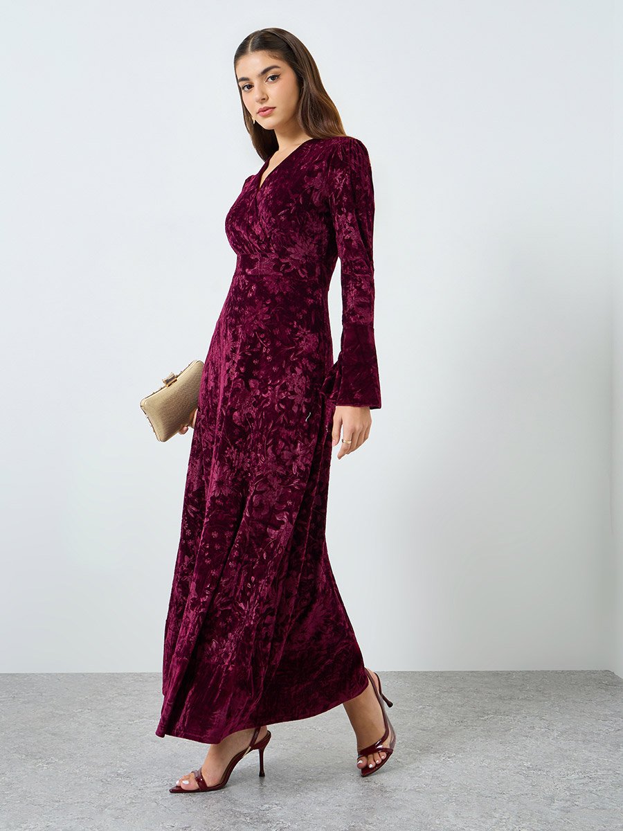 Women Burgundy Velvet Look Maxi Dress For Women at UAE | Styli