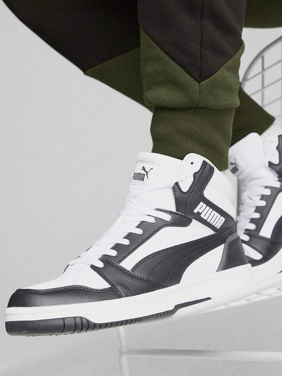 Rebound V6 Mid Sneakers