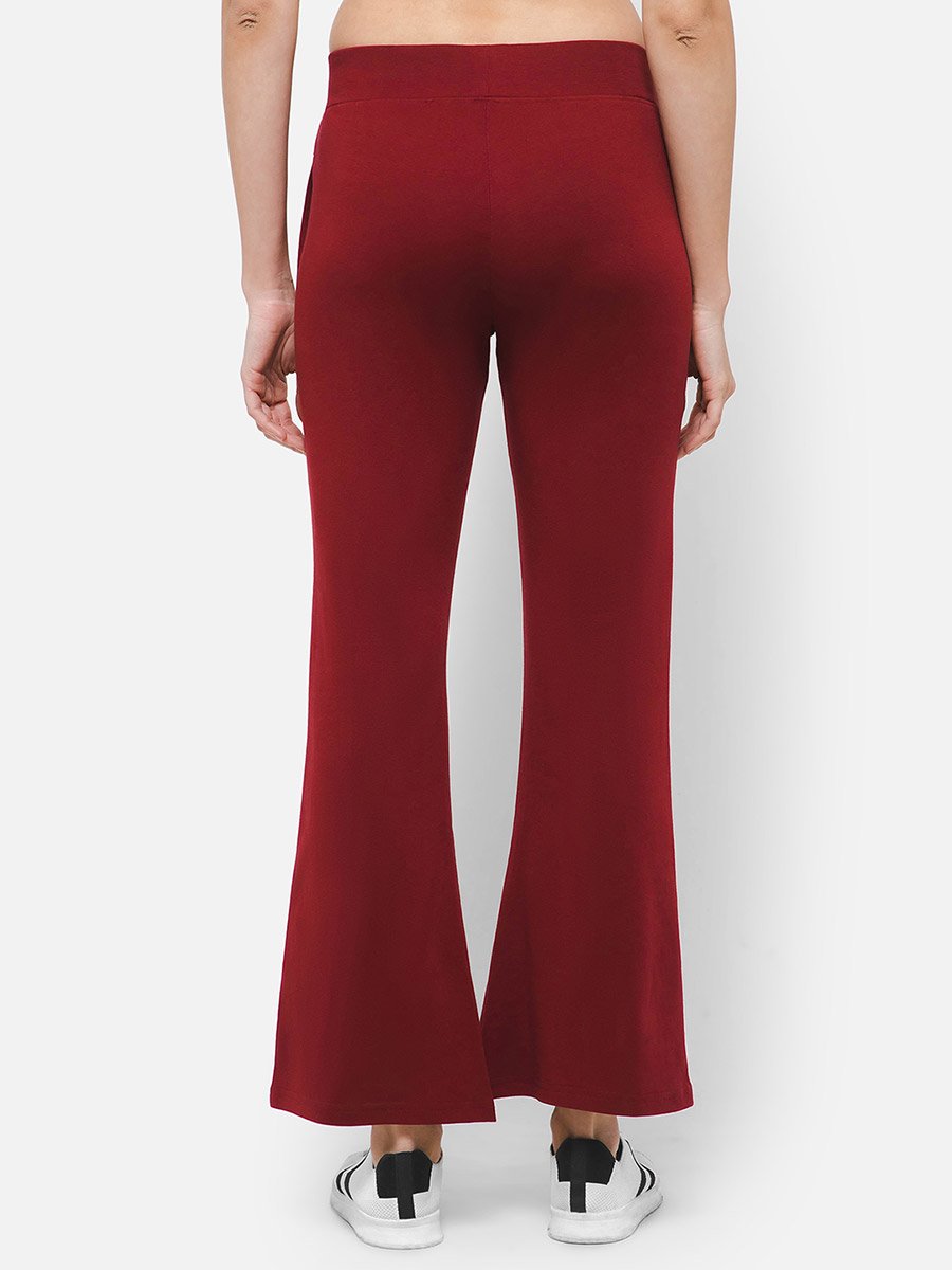 Comfort Fit Flared Yoga Pants with Side Pockets