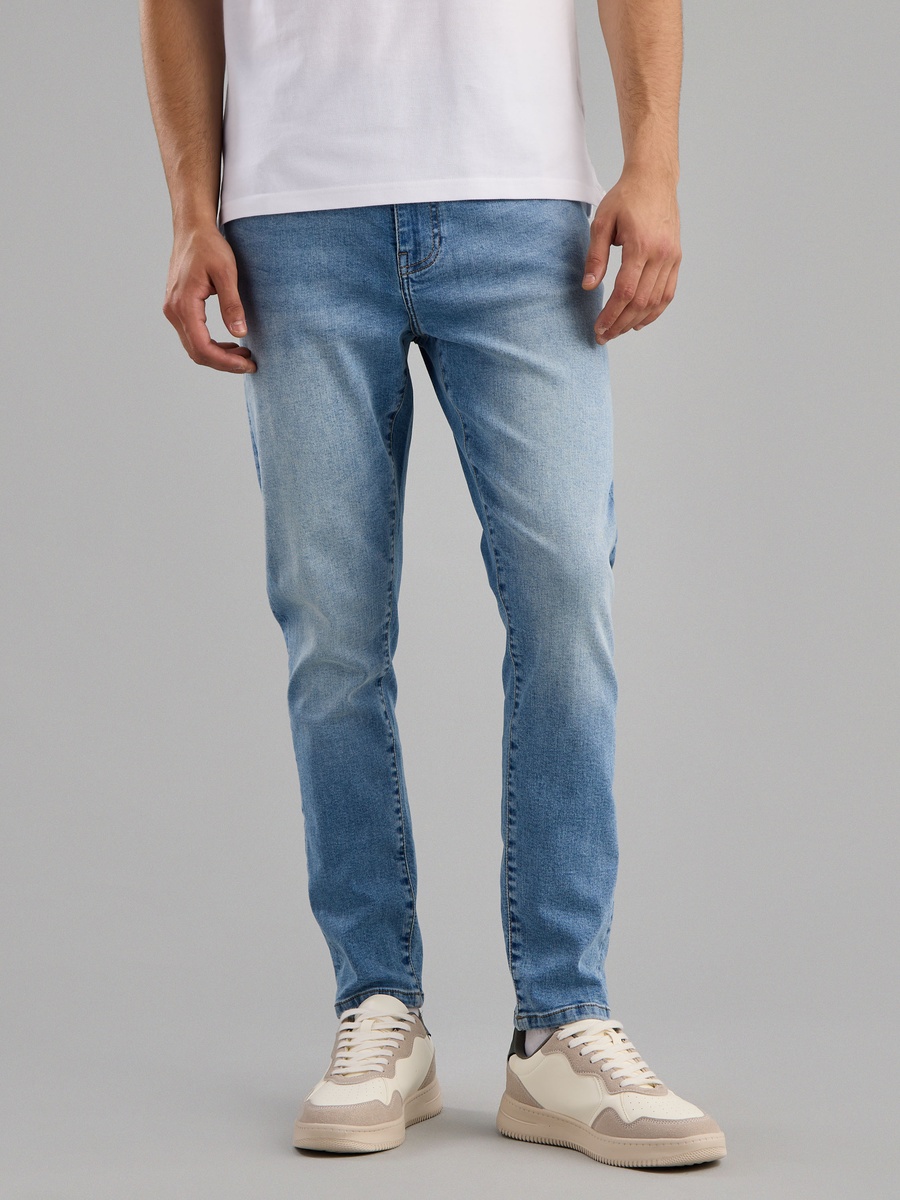 Plain Carrot Fit Jeans with Pockets