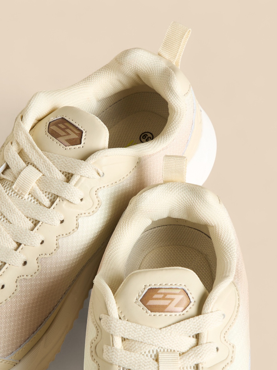 Active Shoes