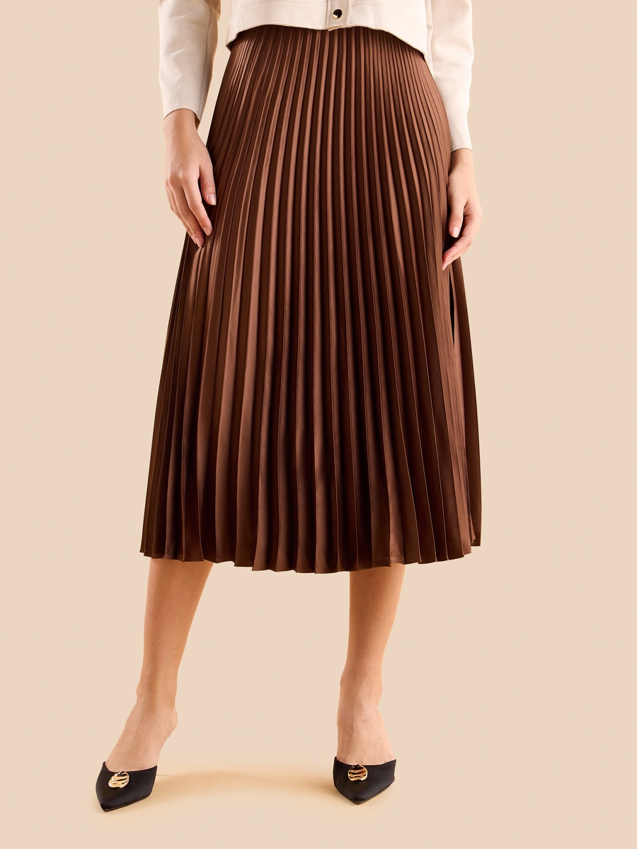 Pleated Skirt with Zip Closure